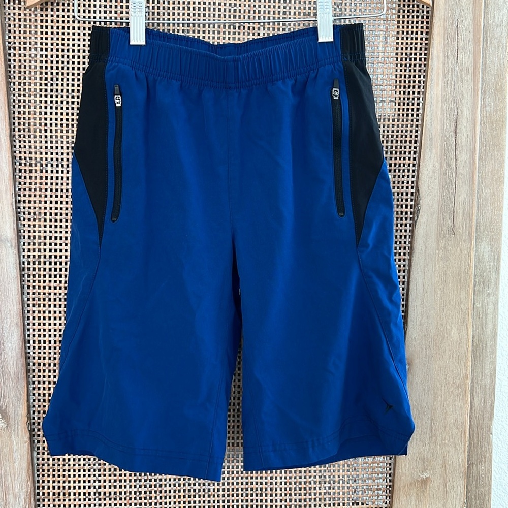 💚BUY 3 for $15💚 💚 Almost new Old Navy Active Blue Shorts Large 10-12